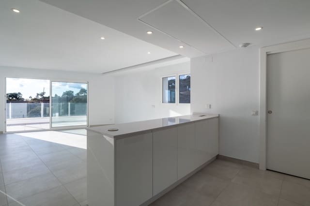 4 camera da letto Attico in vendita in Los Monteros, Marbella - 800.000 € (Rif: 9575443)