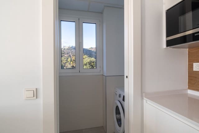 4 camera da letto Attico in vendita in Los Monteros, Marbella - 800.000 € (Rif: 9575443)