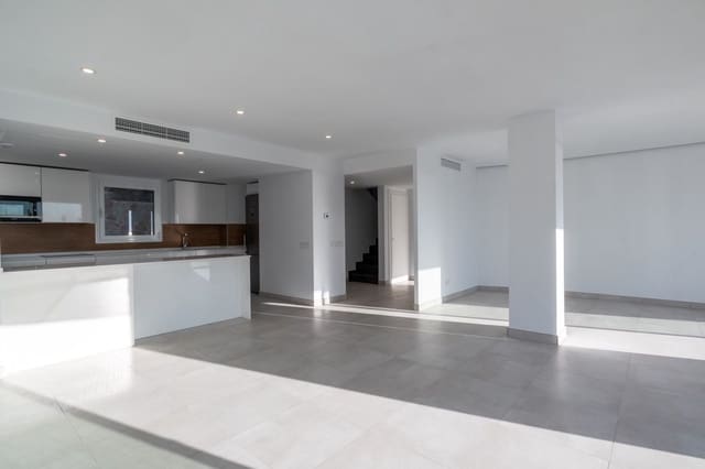 4 camera da letto Attico in vendita in Los Monteros, Marbella - 800.000 € (Rif: 9575443)