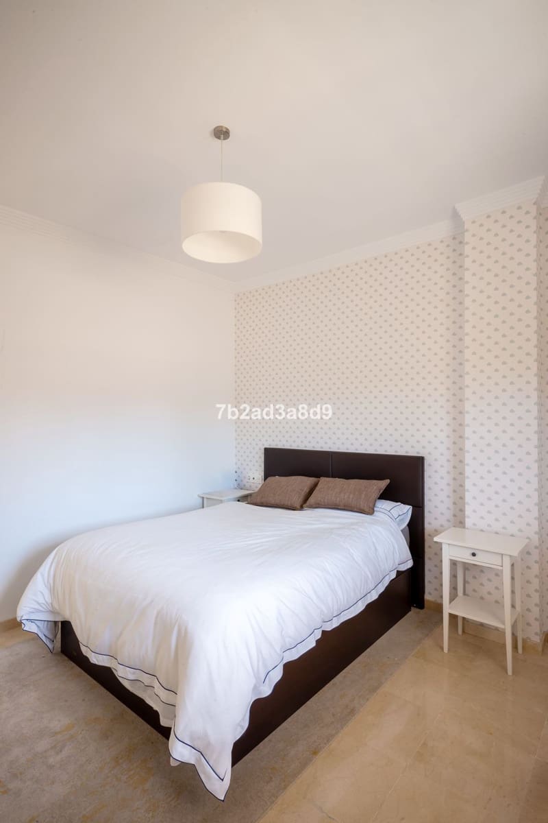 3 slaapkamer Penthouse te koop in Nueva Andalucia - € 875.000 (Ref: 9575444)