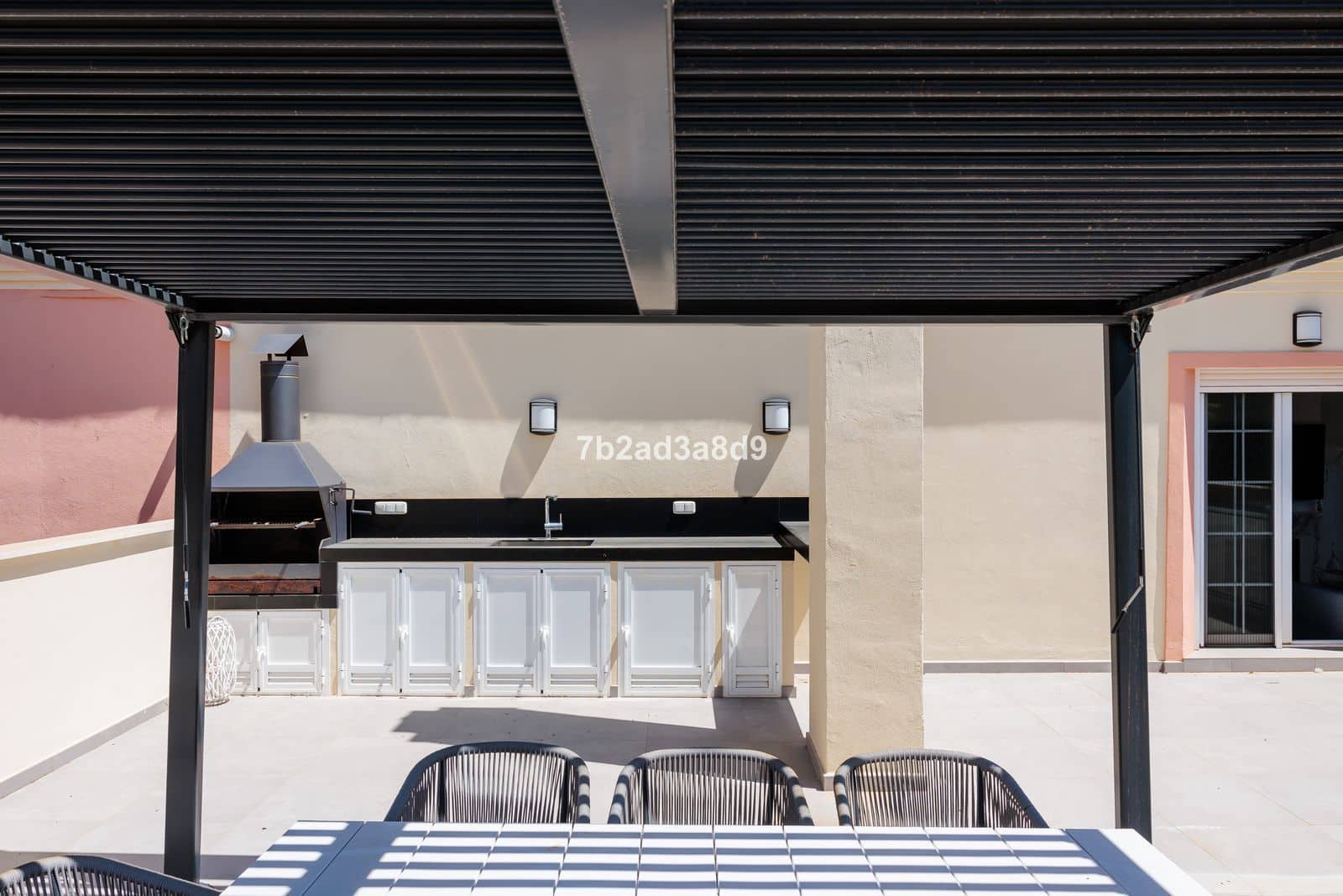 3 slaapkamer Penthouse te koop in Nueva Andalucia - € 875.000 (Ref: 9575444)