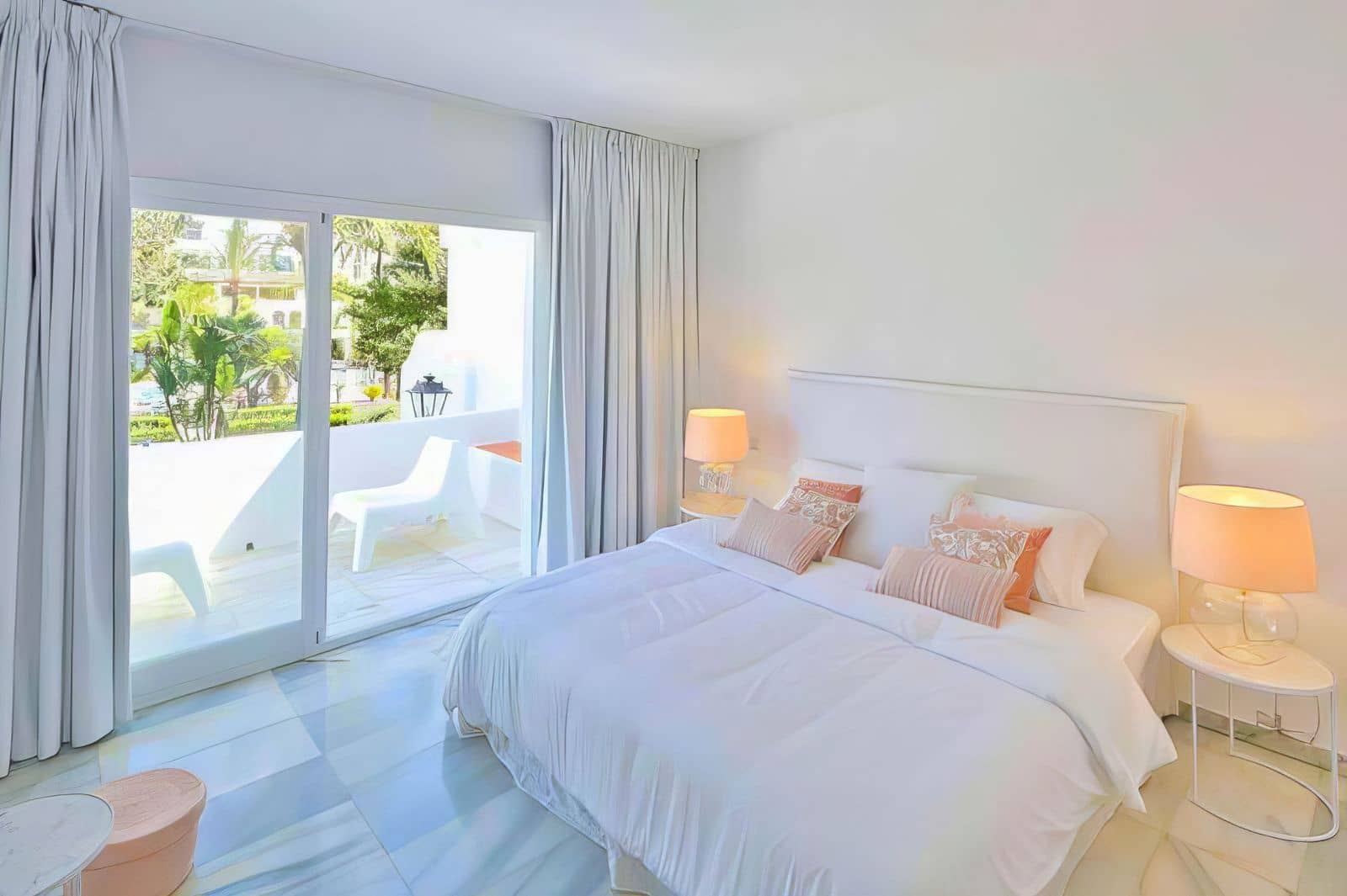 2 quarto Apartamento para venda em Puerto Banus - 935 000 € (Ref: 9575449)