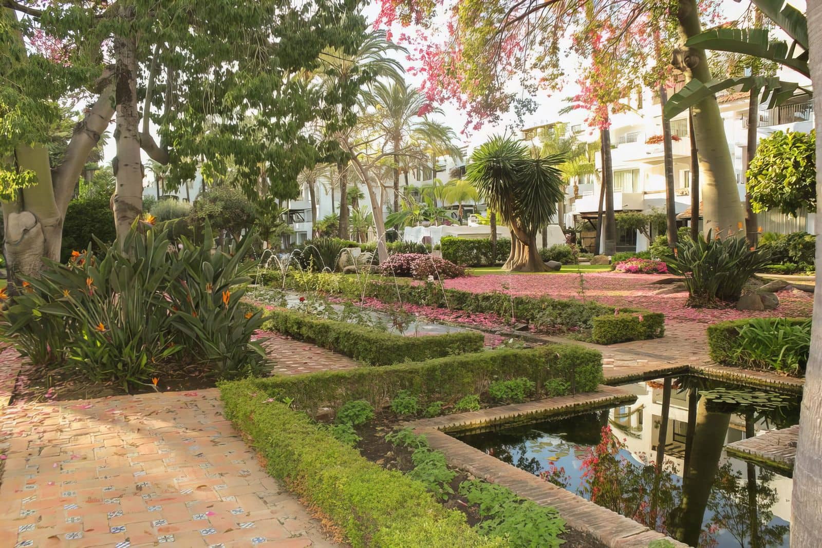 2 quarto Apartamento para venda em Puerto Banus - 935 000 € (Ref: 9575449)