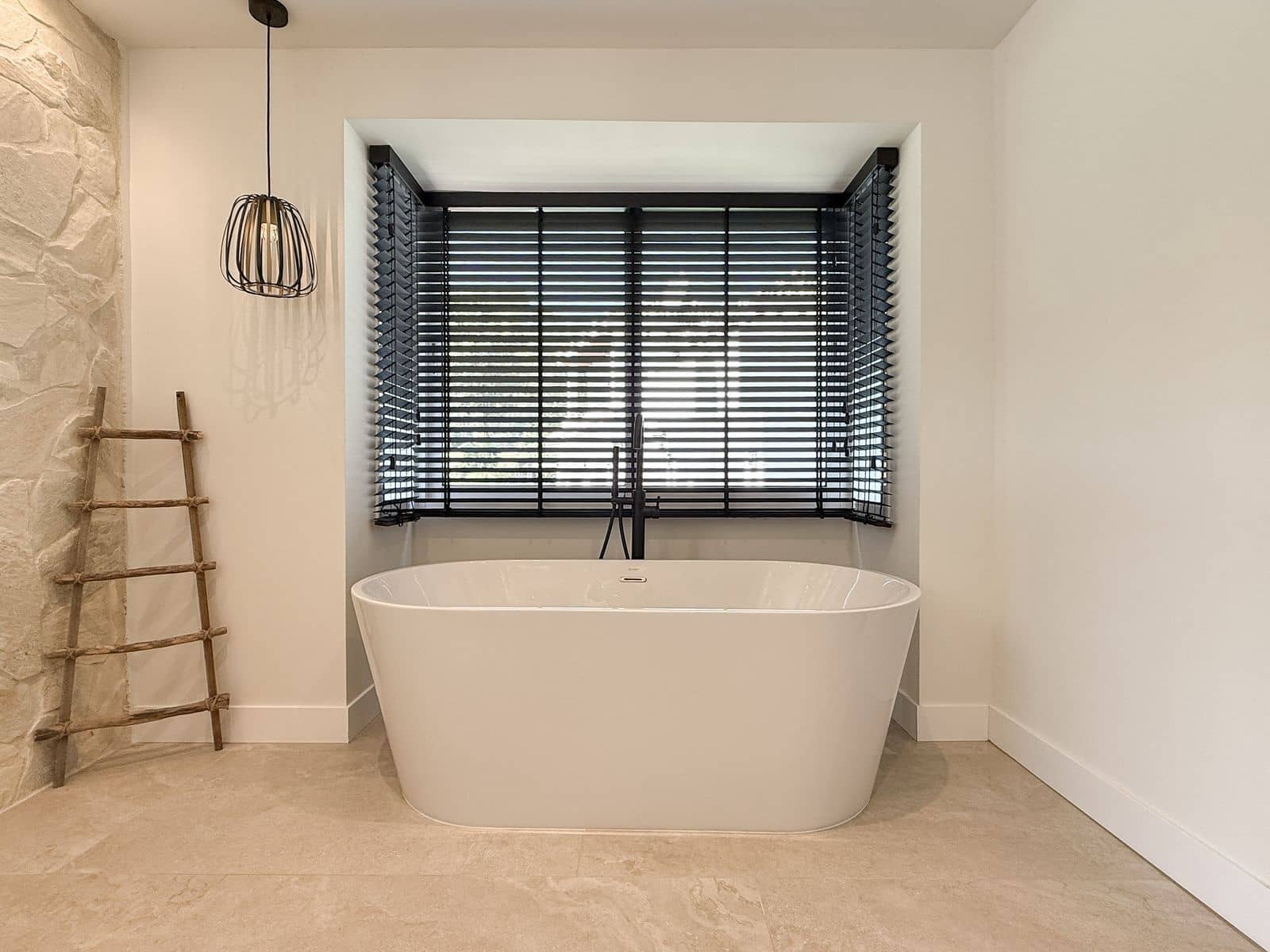 3 makuuhuone Huvila myytävänä paikassa La Cala Golf mukana uima-altaan 
autotalli - 1 095 000 € (Ref: 9575450)