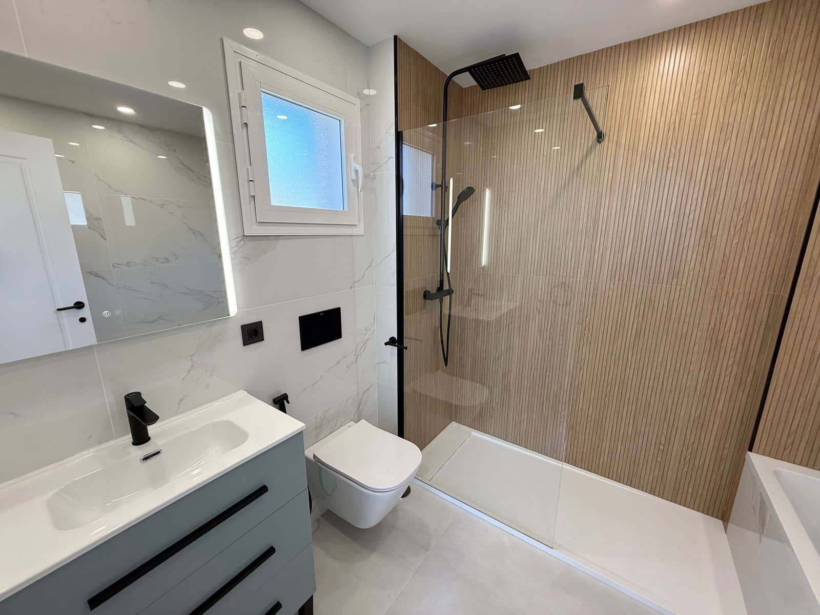 3 bedroom Townhouse for sale in El Paraiso - € 990,000 (Ref: 9575452)