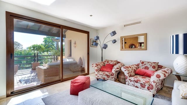 3 chambre Penthouse à vendre à Estepona - 995 000 € (Ref: 9575455)