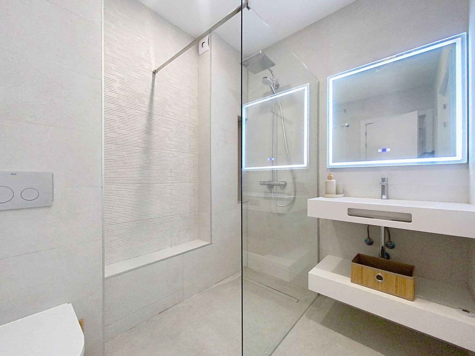 2 sypialnia Apartament na sprzedaż w Estepona - 895 000 € (Ref: 9610650)