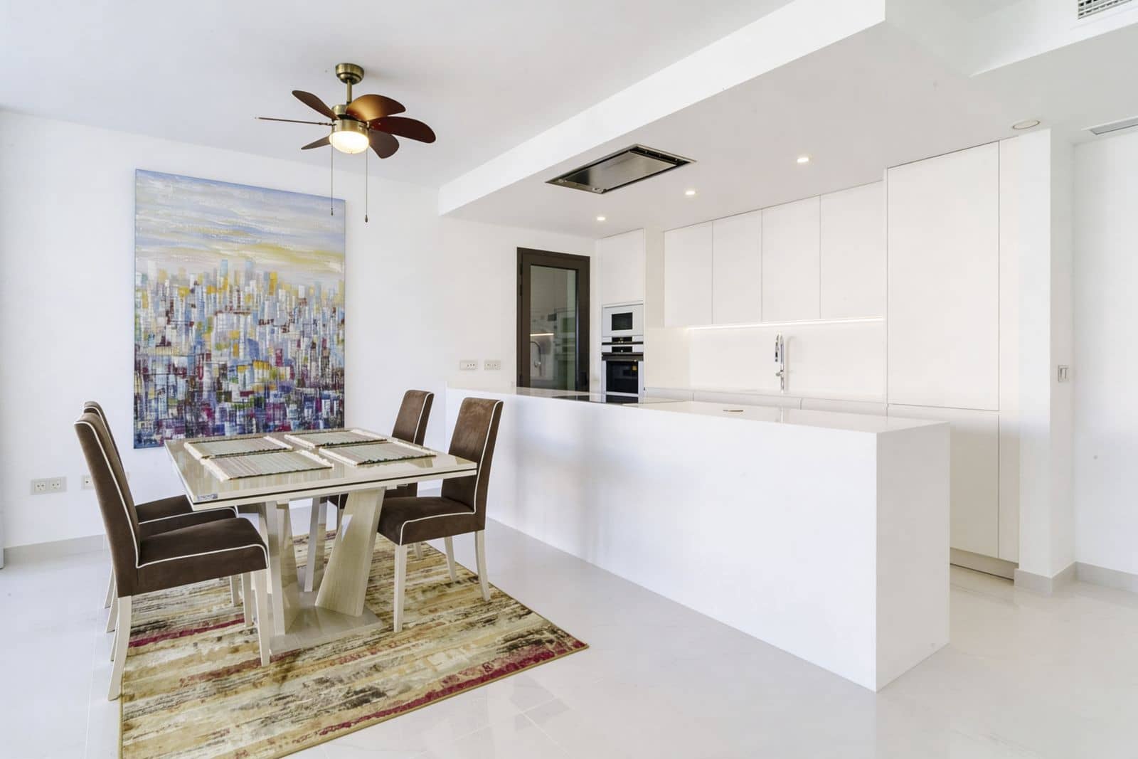 3 bedroom Apartment for sale in New Golden Mile with pool - € 850,000 (Ref: 9629419)