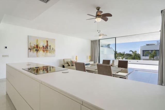 3 quarto Apartamento para venda em New Golden Mile, Estepona com piscina - 850 000 € (Ref: 9629419)