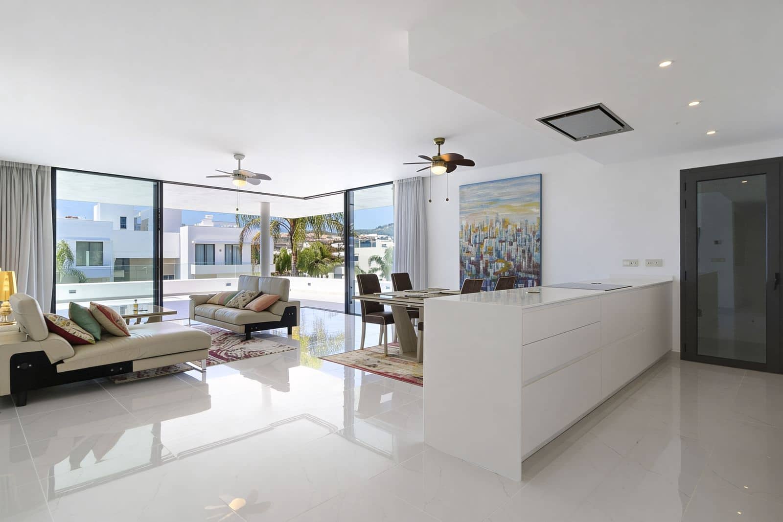 3 bedroom Apartment for sale in New Golden Mile with pool - € 850,000 (Ref: 9629419)