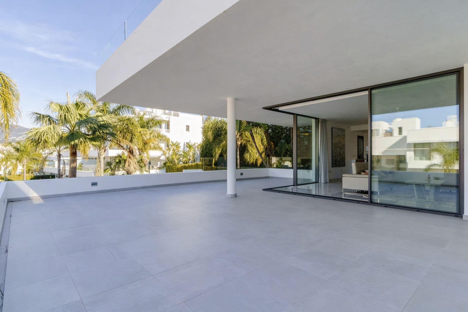 3 bedroom Apartment for sale in New Golden Mile with pool - € 850,000 (Ref: 9629419)