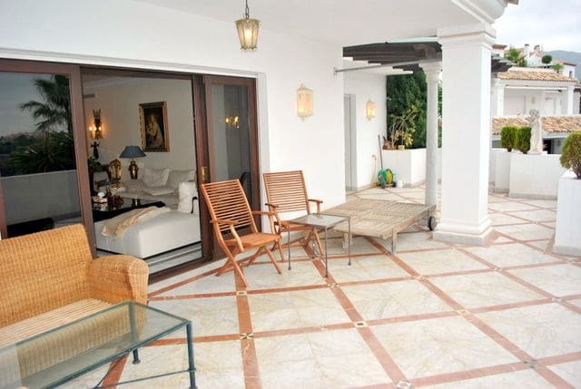 Apartamento de 2 habitaciones en Golden Mile en venta con garaje - 750.000 € (Ref: 9638934)