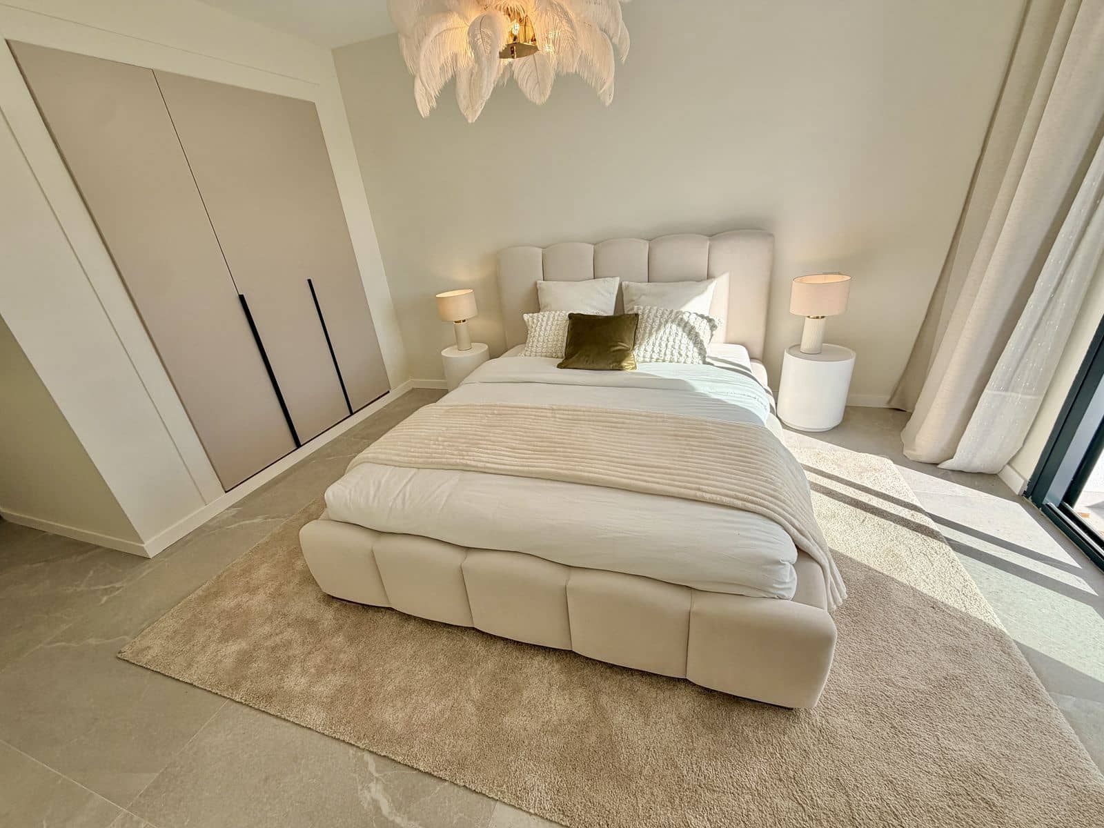 Apartamento de 3 habitaciones en La Quinta en venta - 899.000 € (Ref: 9703341)