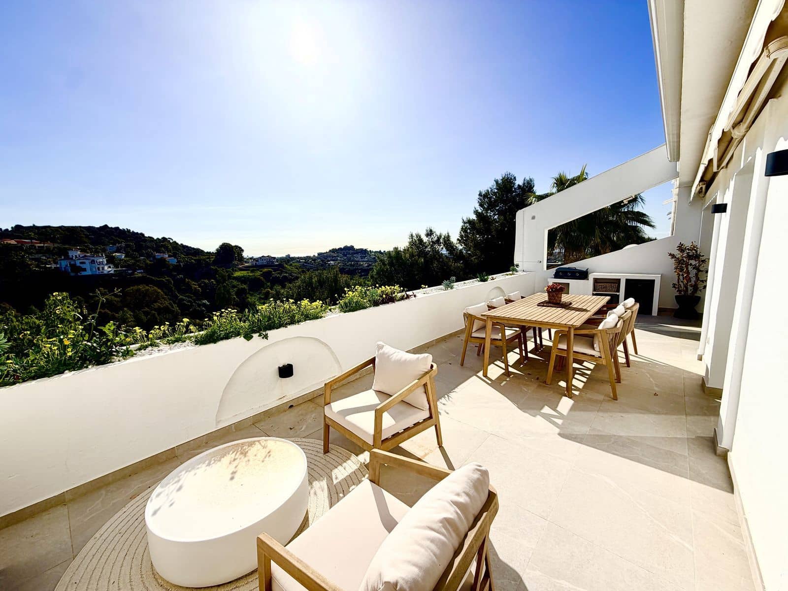 Apartamento de 3 habitaciones en La Quinta en venta - 899.000 € (Ref: 9703341)