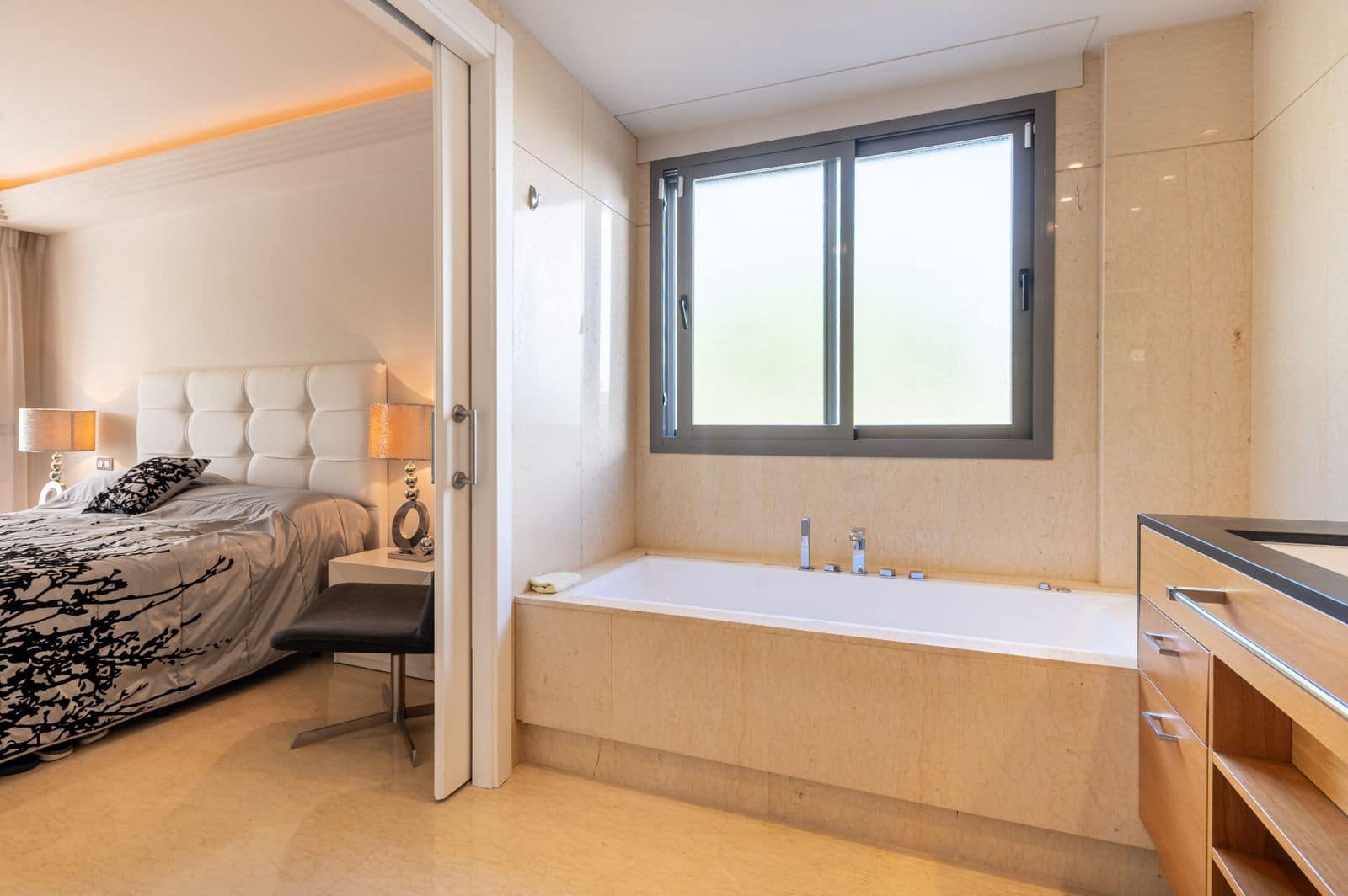 3 soveværelse Lejlighed til salg i Benahavis - € 780.000 (Ref: 9727685)