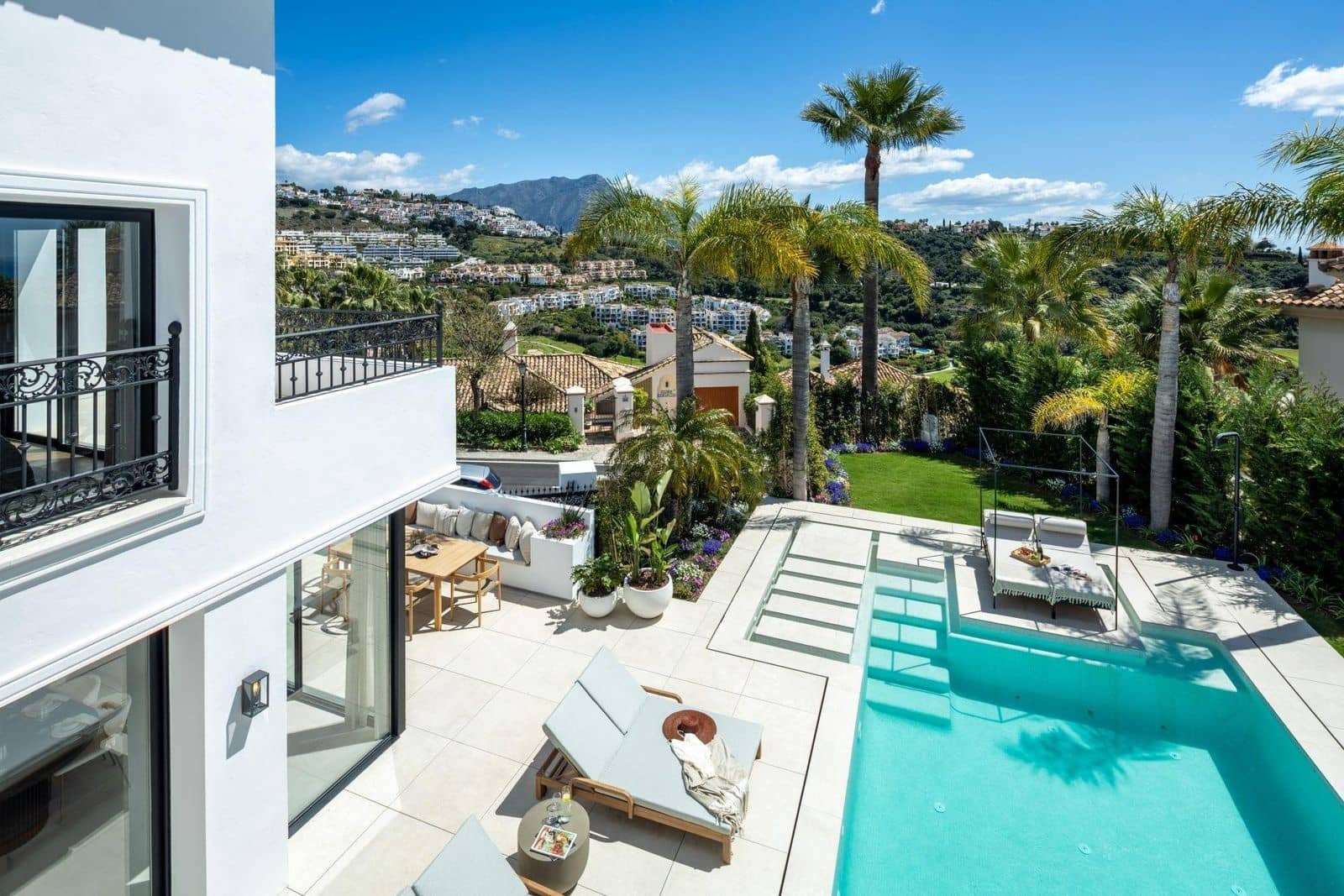 5 slaapkamer Villa te koop in Los Arqueros met zwembad garage - € 5.495.000 (Ref: 9758356)