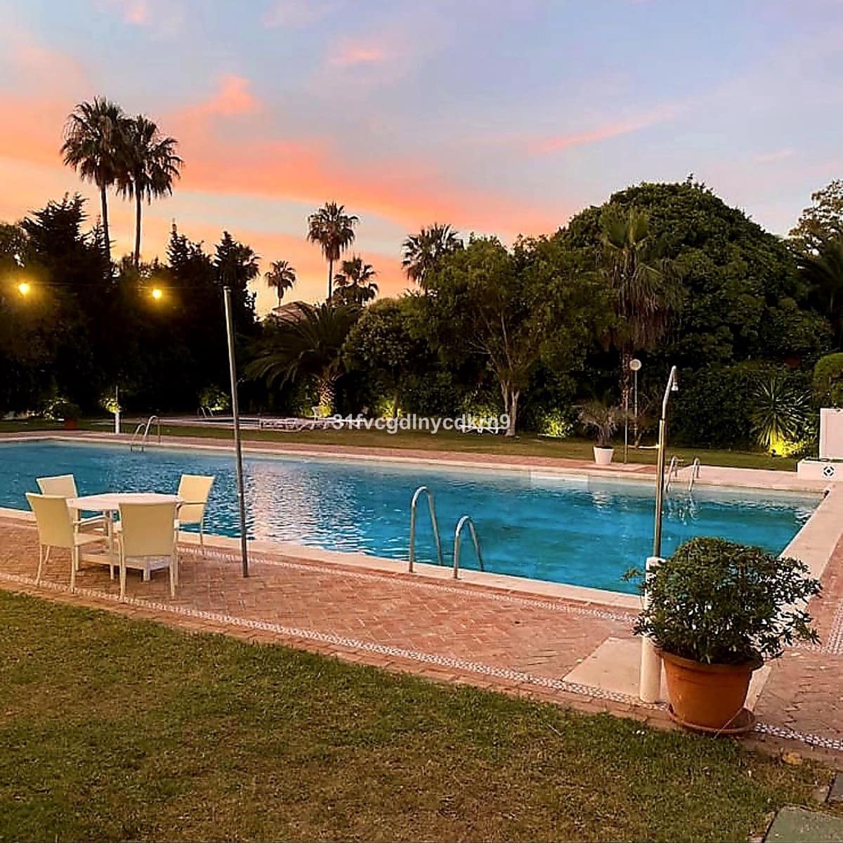 2 sypialnia Dom na sprzedaż w Guadalmina z garażem - 689 000 € (Ref: 9848923)