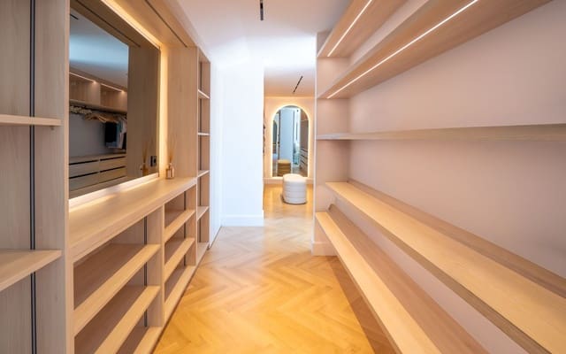 3 bedroom Penthouse for sale in Benahavís - € 2,300,000 (Ref: 9986268)