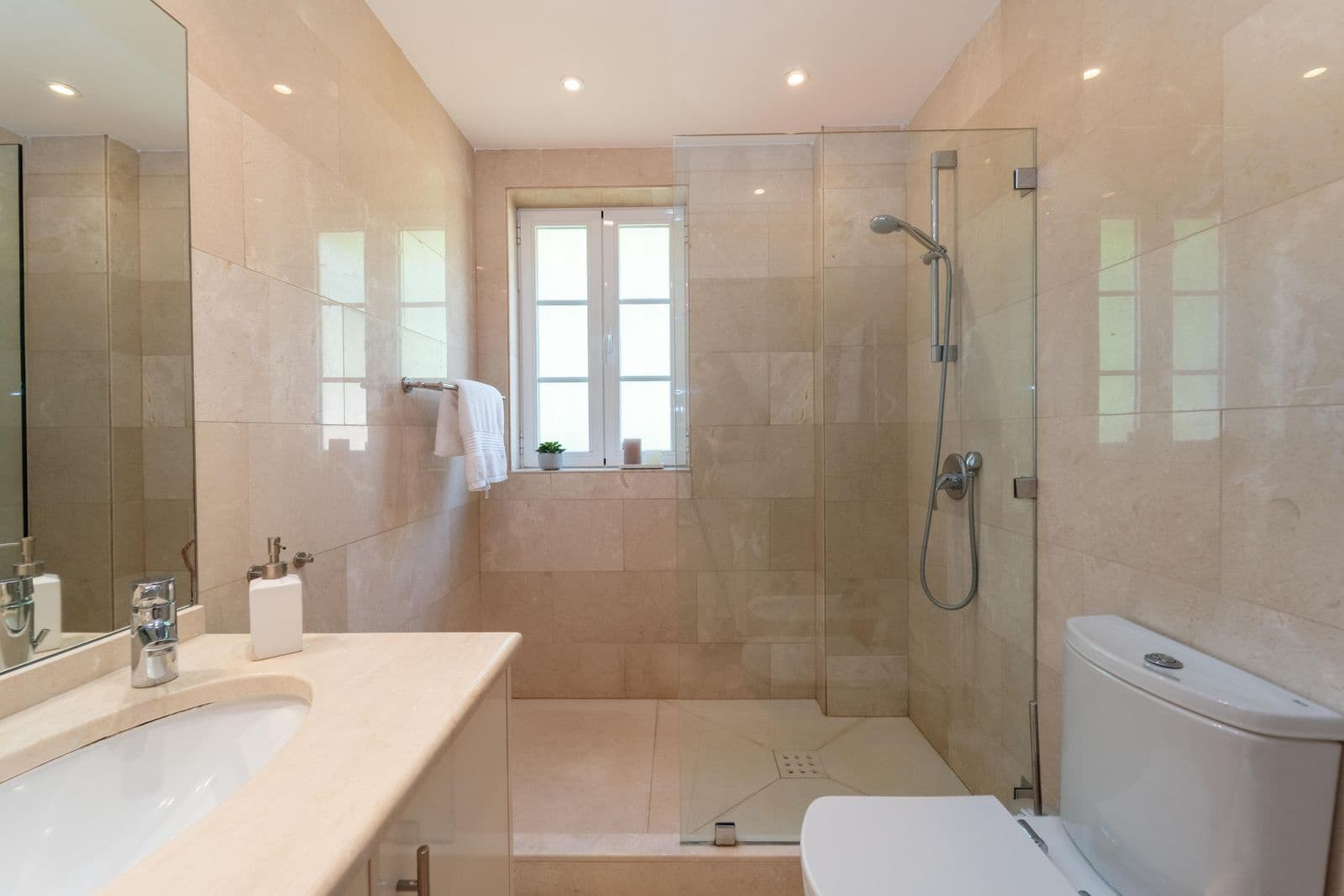 4 Zimmer Villa zu verkaufen in Elviria - 1.695.000 € (Ref: 9993733)