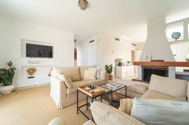 4 Zimmer Villa zu verkaufen in Elviria, Marbella - 1.695.000 € (Ref: 9993733)