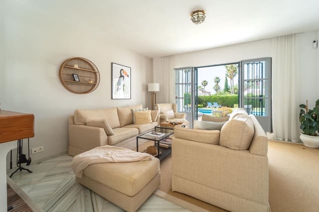 4 Zimmer Villa zu verkaufen in Elviria, Marbella - 1.695.000 € (Ref: 9993733)