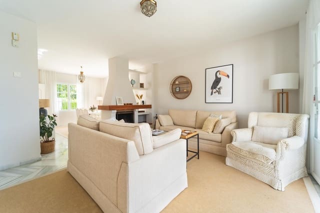 4 Zimmer Villa zu verkaufen in Elviria, Marbella - 1.695.000 € (Ref: 9993733)