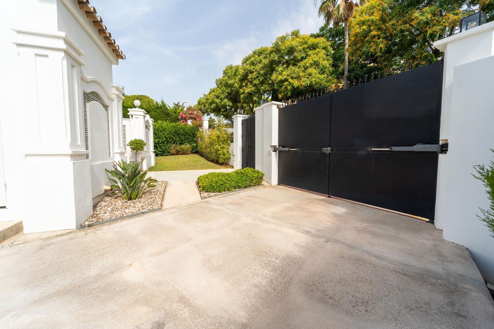 4 Zimmer Villa zu verkaufen in Elviria - 1.695.000 € (Ref: 9993733)