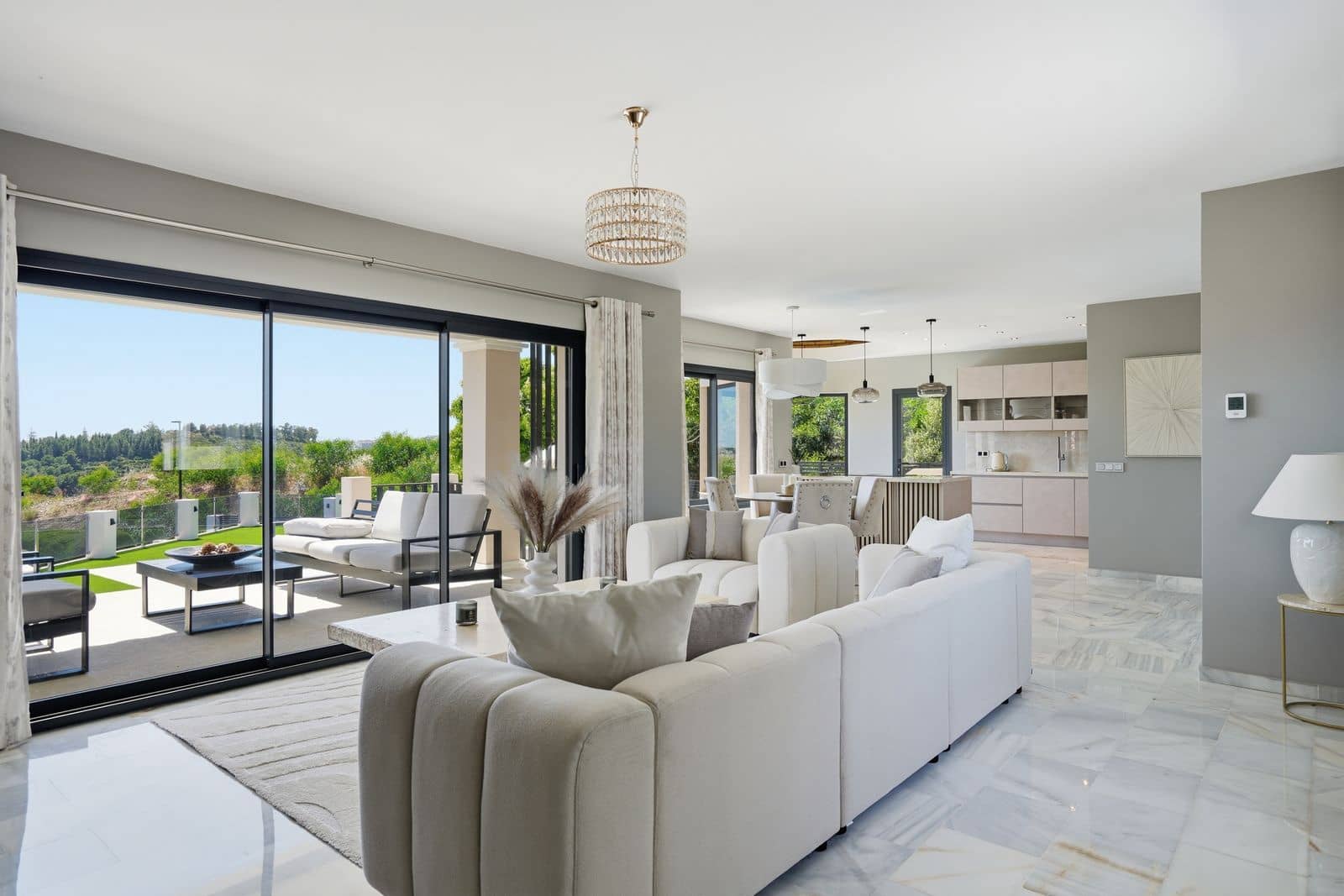 4 bedroom Villa for sale in El Chaparral with pool - € 1,599,000 (Ref: 9993734)