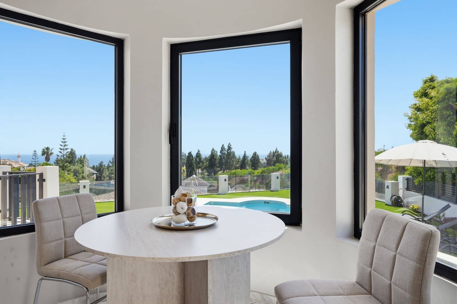4 bedroom Villa for sale in El Chaparral with pool - € 1,599,000 (Ref: 9993734)