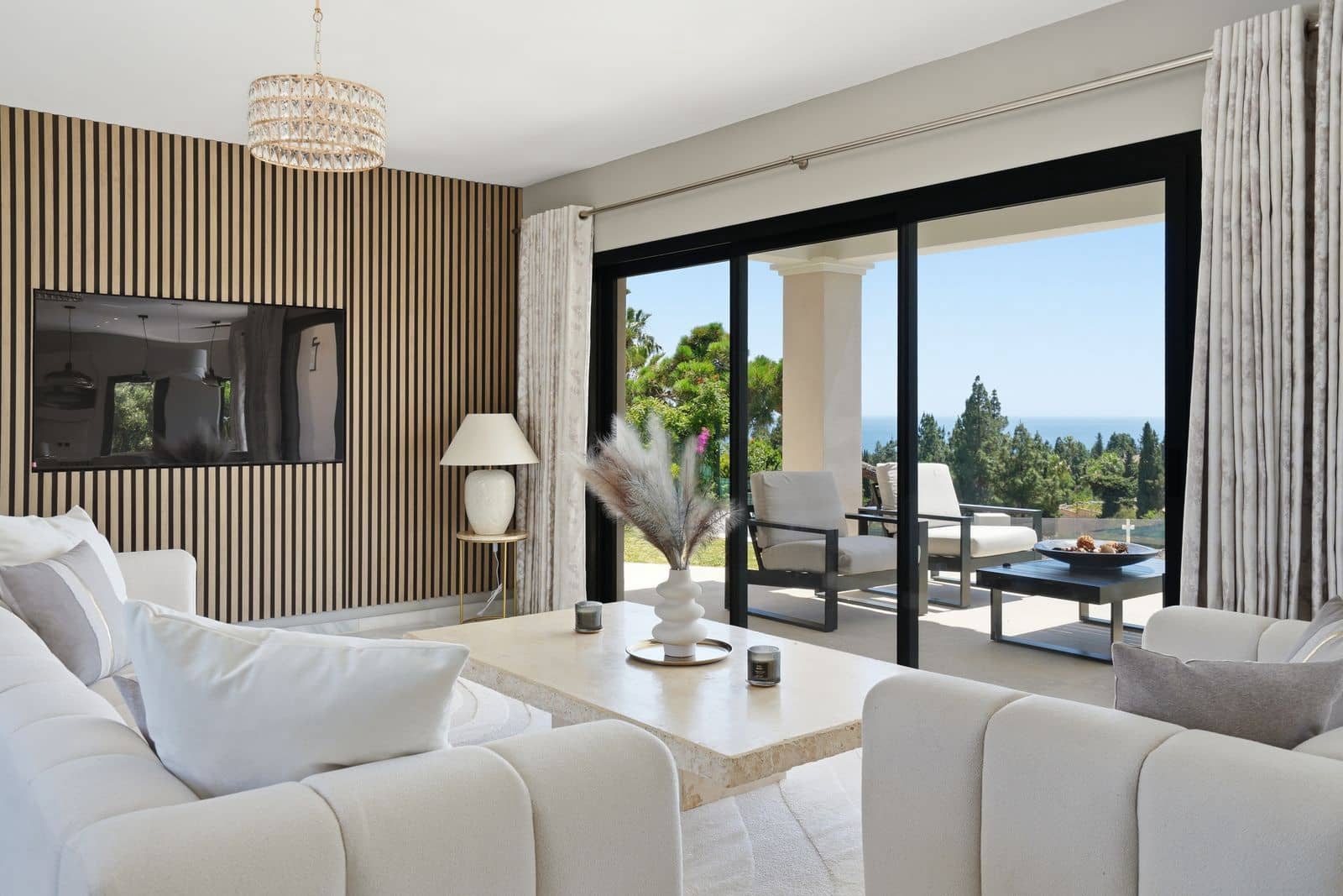4 bedroom Villa for sale in El Chaparral with pool - € 1,599,000 (Ref: 9993734)