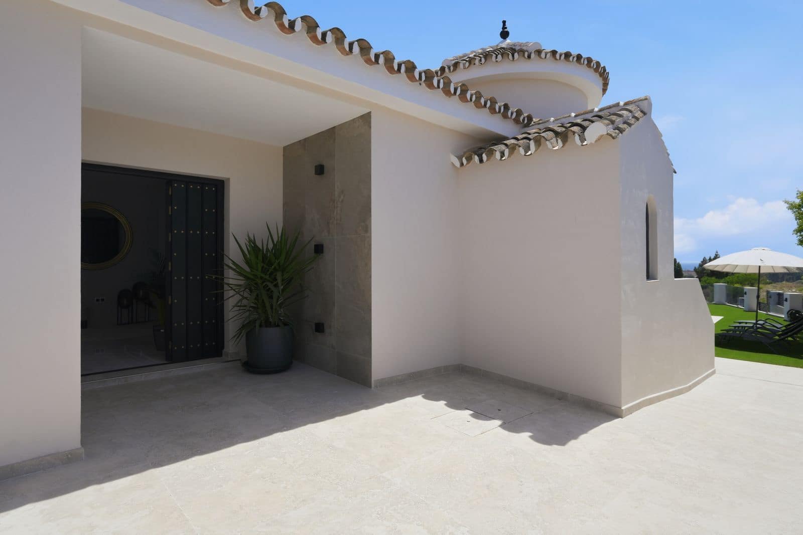4 bedroom Villa for sale in El Chaparral with pool - € 1,599,000 (Ref: 9993734)