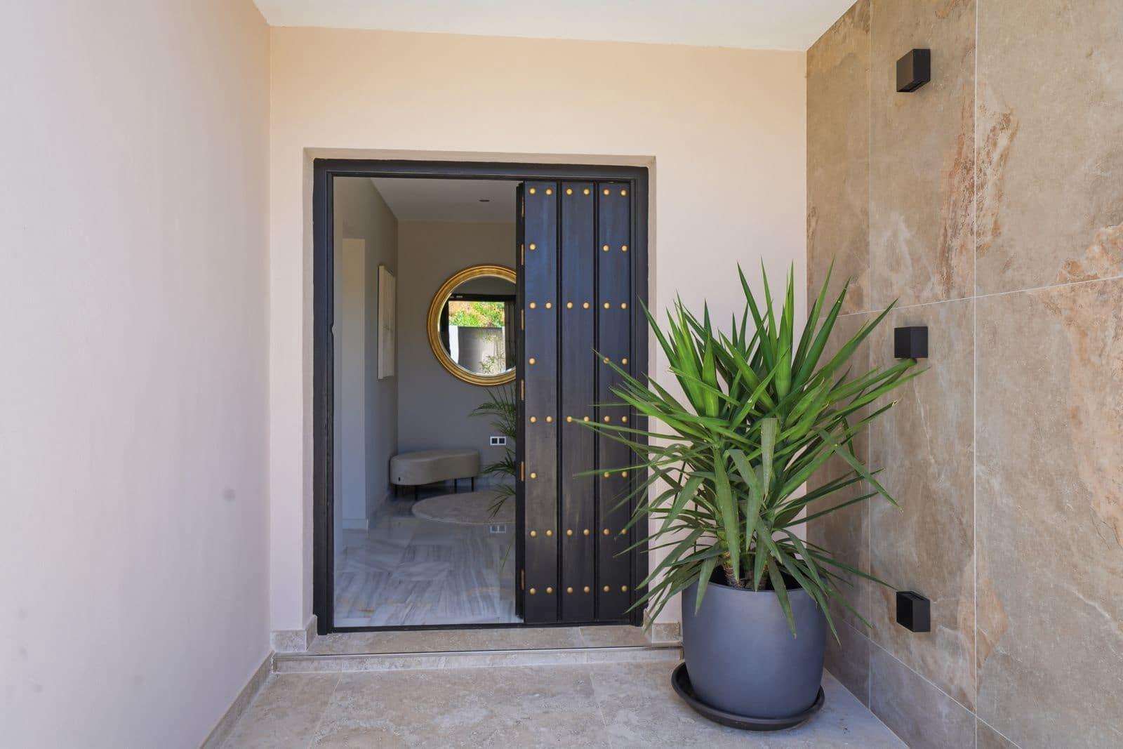 4 bedroom Villa for sale in El Chaparral with pool - € 1,599,000 (Ref: 9993734)