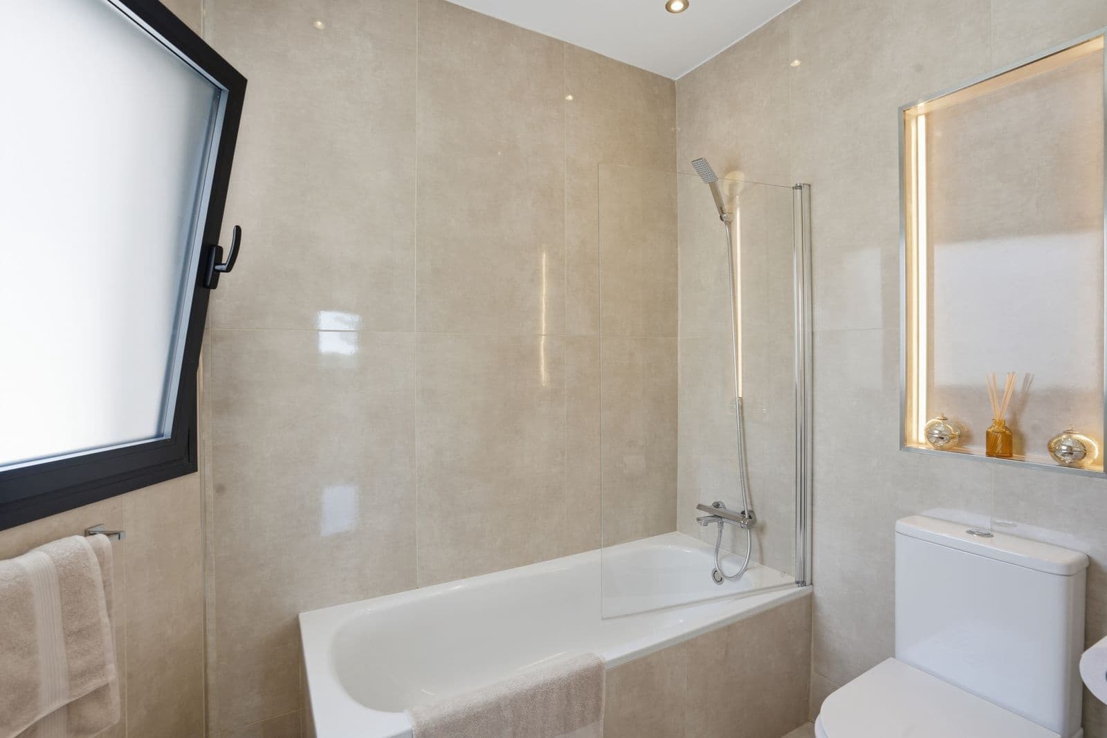 4 bedroom Villa for sale in El Chaparral with pool - € 1,599,000 (Ref: 9993734)