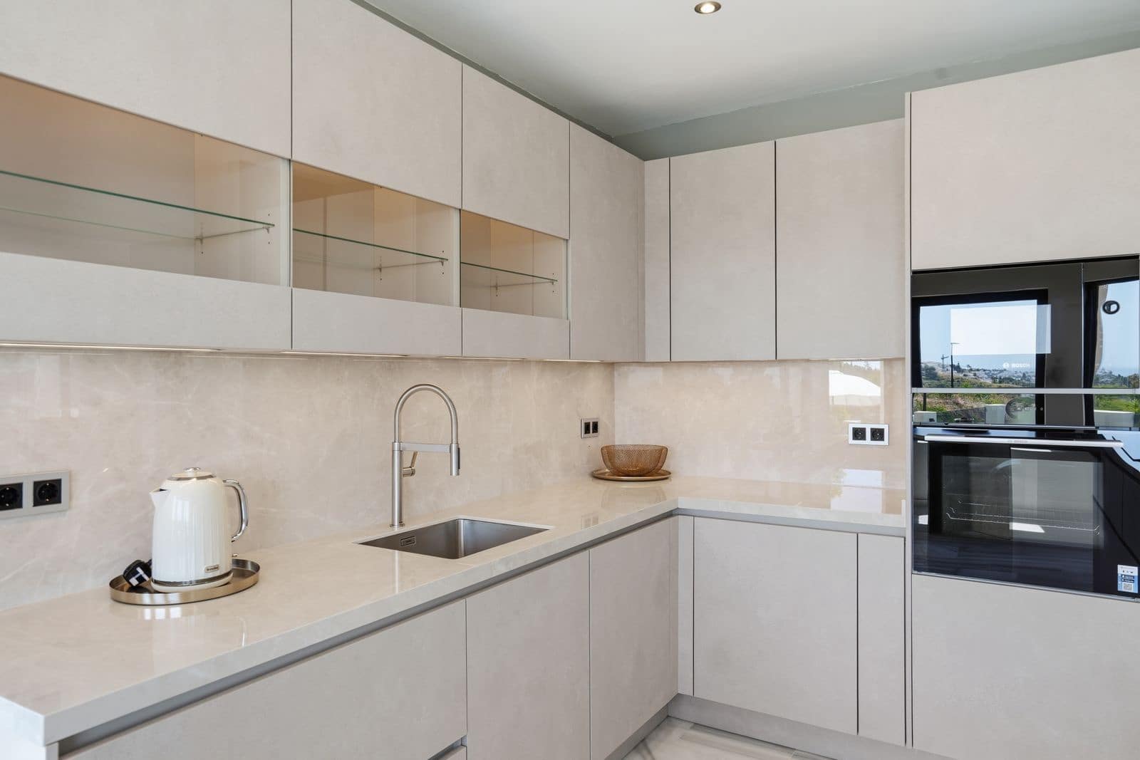 4 bedroom Villa for sale in El Chaparral with pool - € 1,599,000 (Ref: 9993734)
