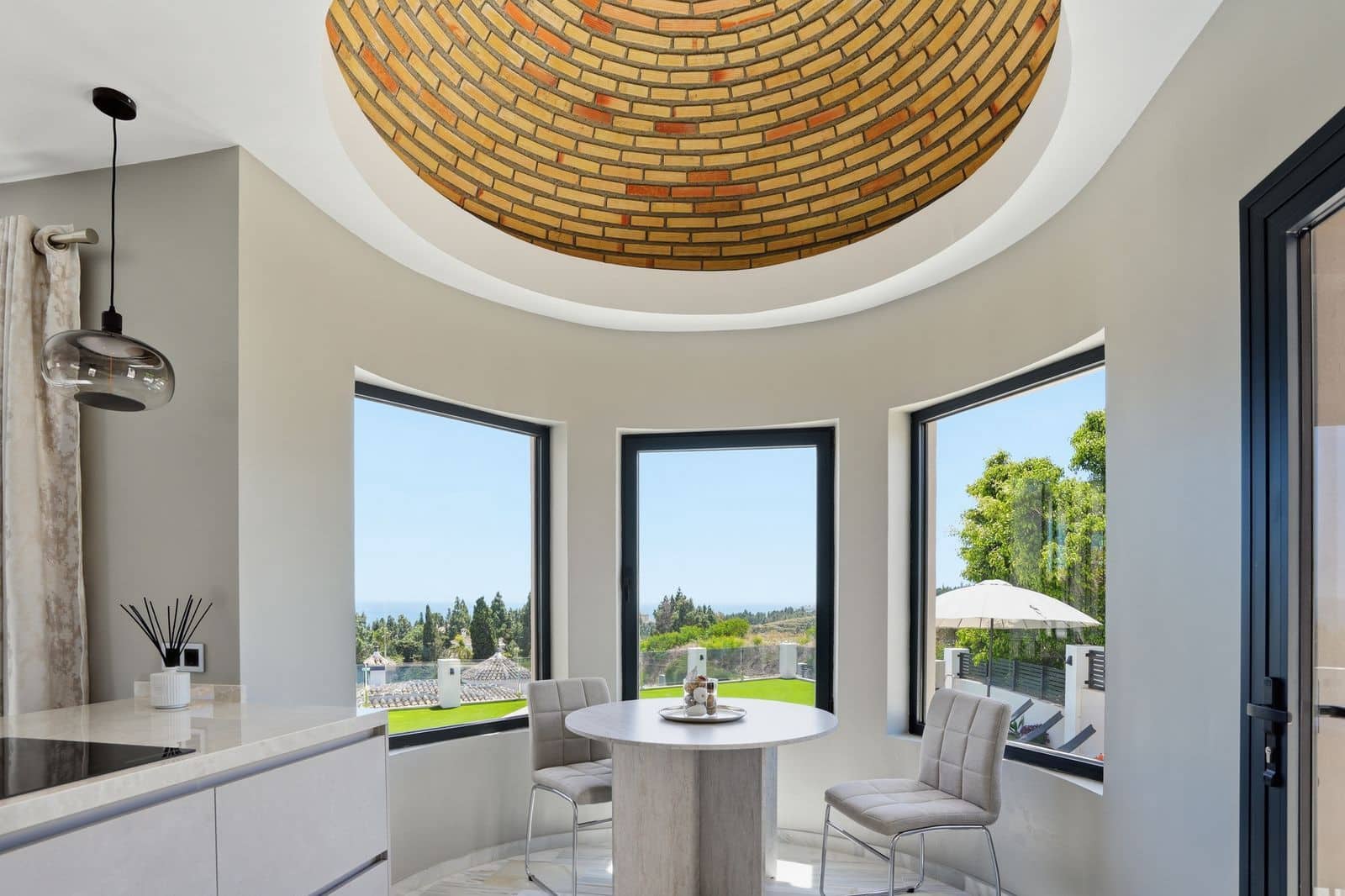 4 bedroom Villa for sale in El Chaparral with pool - € 1,599,000 (Ref: 9993734)