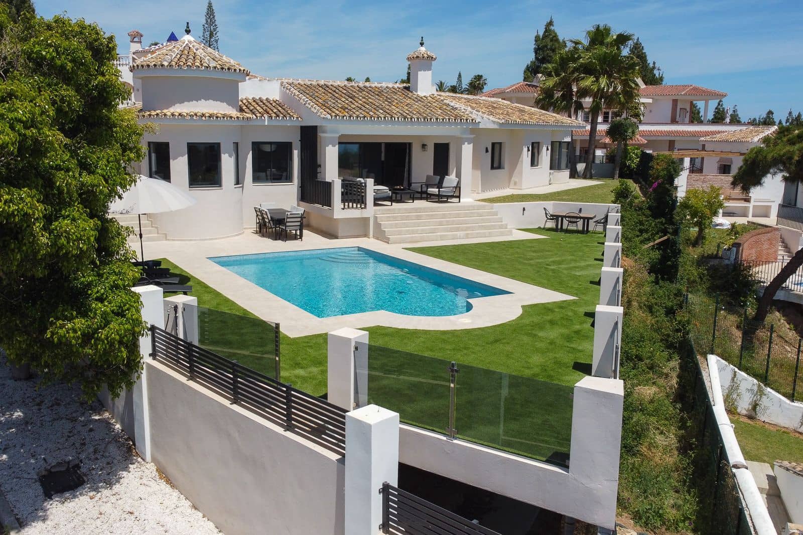 4 bedroom Villa for sale in El Chaparral with pool - € 1,599,000 (Ref: 9993734)