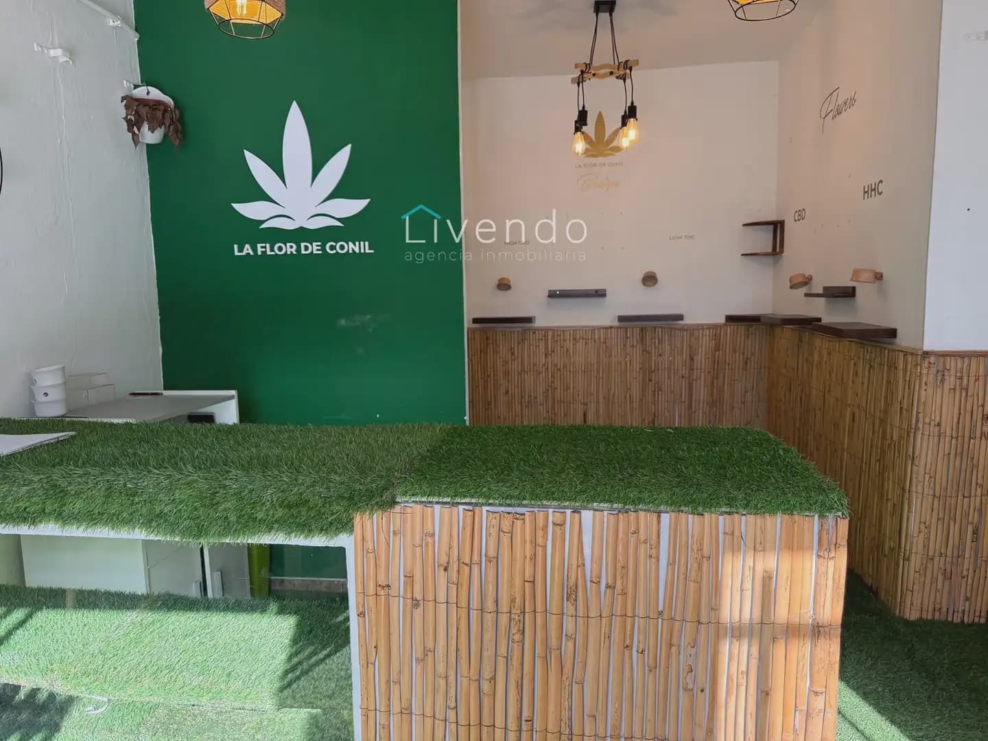 Erhverv til salg i Conil de la Frontera - € 180.000 (Ref: 10117429)