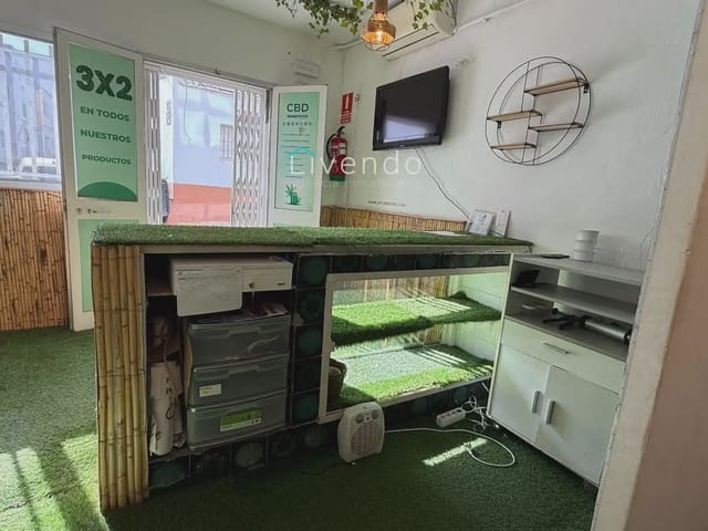 Erhverv til salg i Conil de la Frontera - € 180.000 (Ref: 10117429)