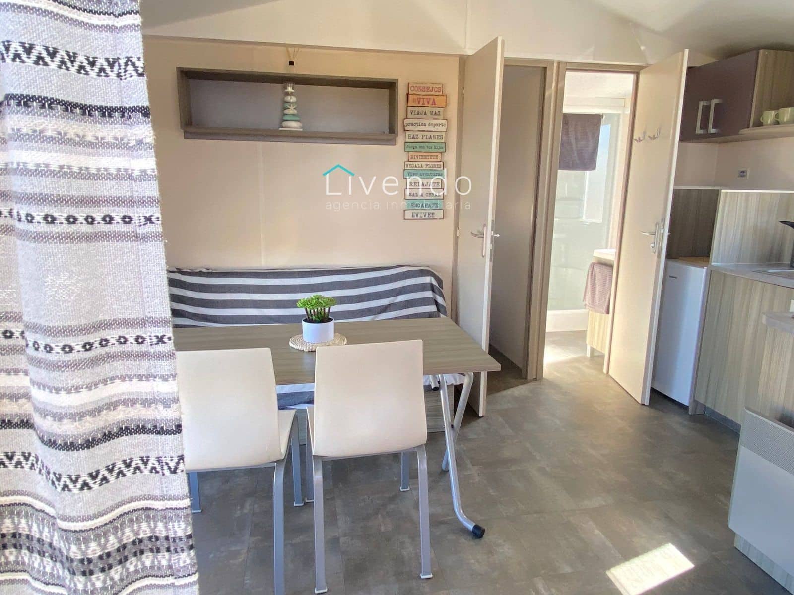 Bungalow for sale in Vejer de la Frontera - € 295,000 (Ref: 9537717)