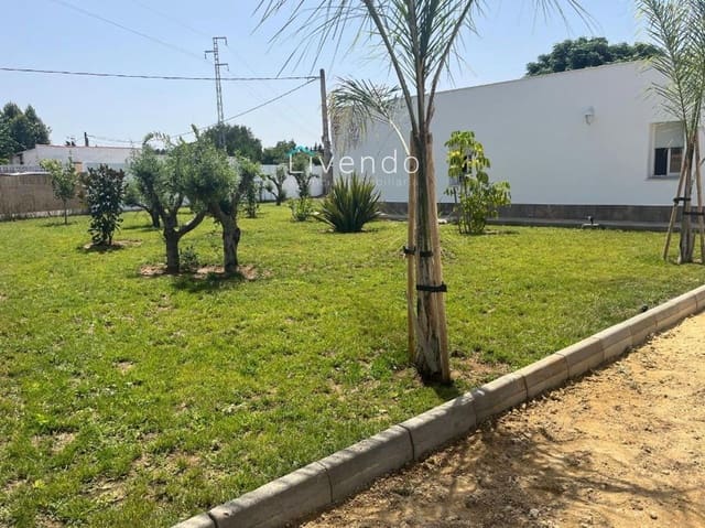 3 sypialnia Finka/Dom wiejski na sprzedaż w Conil de la Frontera z basenem - 600 000 € (Ref: 9537724)