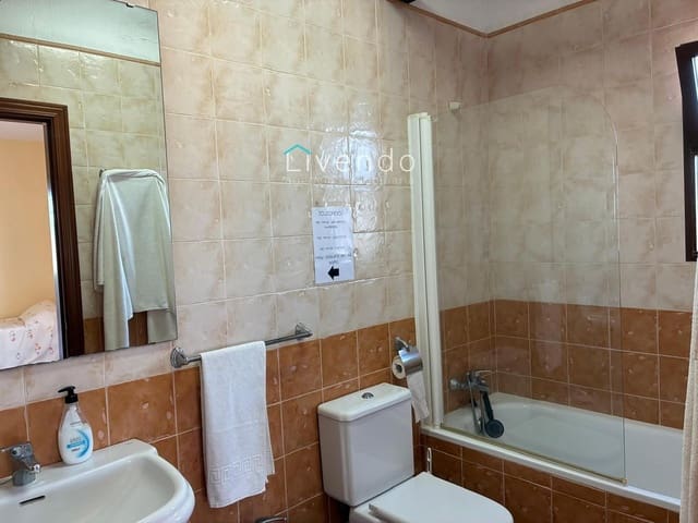 5 soveværelse Villa til salg i Conil de la Frontera - € 367.999 (Ref: 9537726)