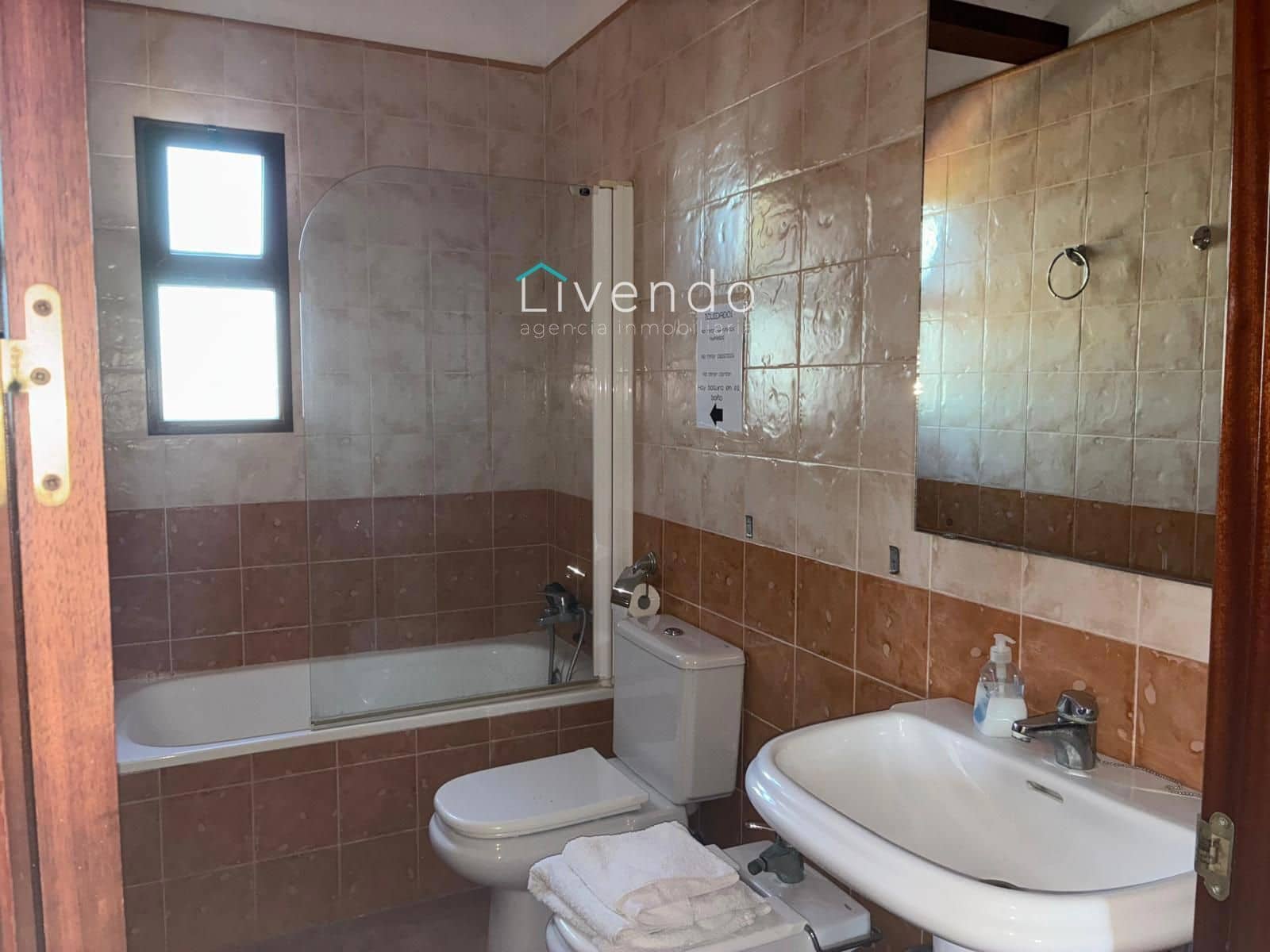 5 soveværelse Villa til salg i Conil de la Frontera - € 367.999 (Ref: 9537726)