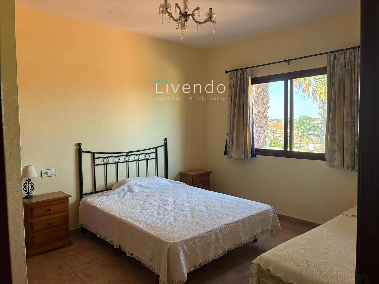 5 soveværelse Villa til salg i Conil de la Frontera - € 367.999 (Ref: 9537726)