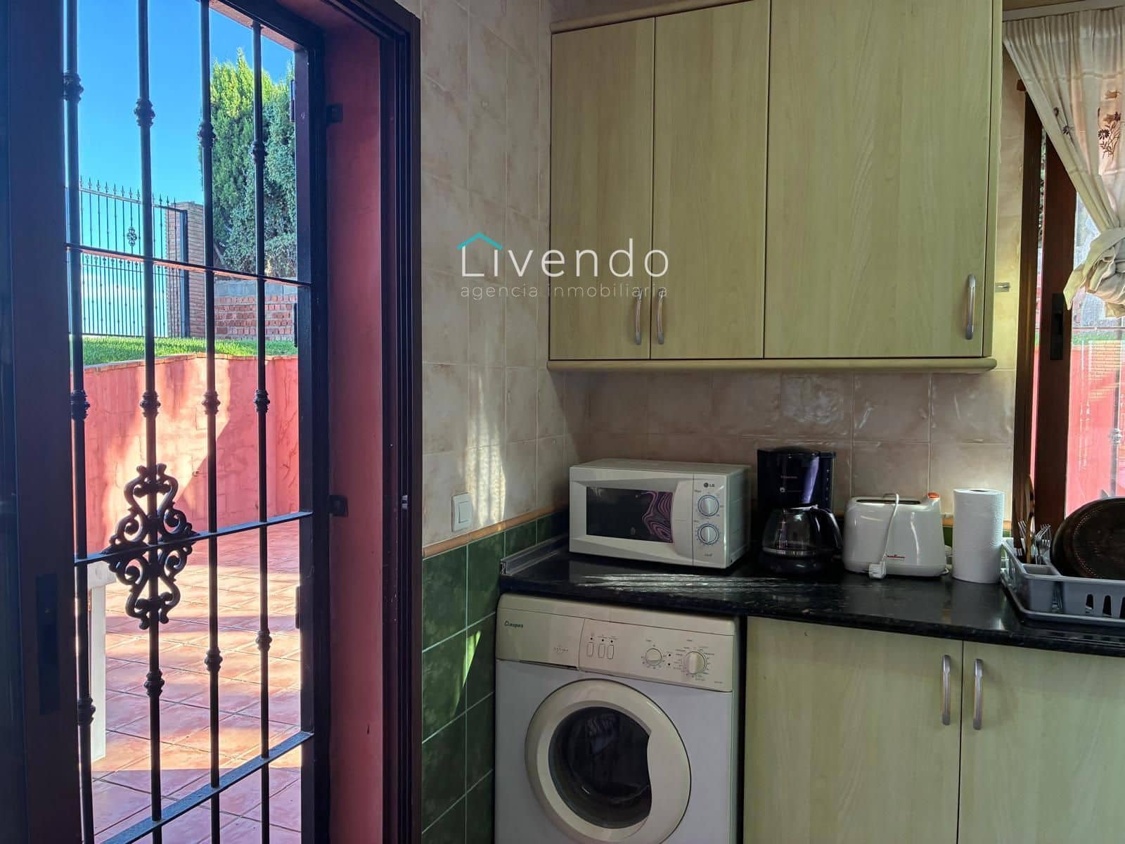 5 soveværelse Villa til salg i Conil de la Frontera - € 367.999 (Ref: 9537726)