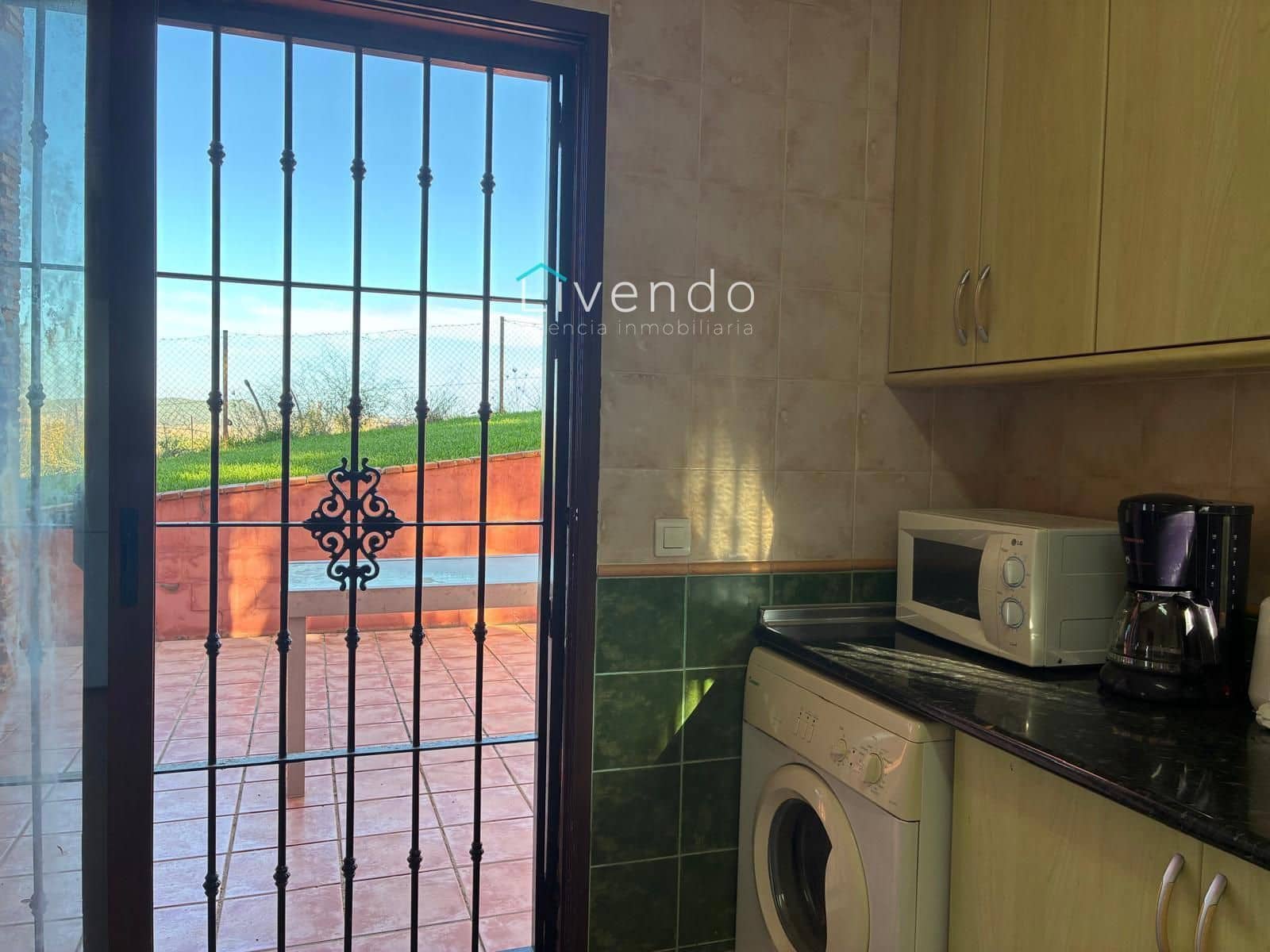 5 soveværelse Villa til salg i Conil de la Frontera - € 367.999 (Ref: 9537726)