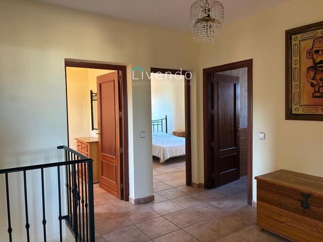 5 soveværelse Villa til salg i Conil de la Frontera - € 367.999 (Ref: 9537726)