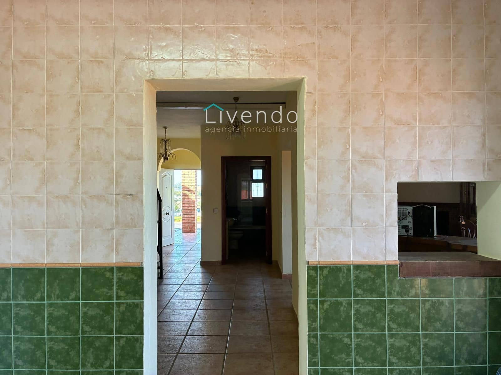 5 soveværelse Villa til salg i Conil de la Frontera - € 367.999 (Ref: 9537726)