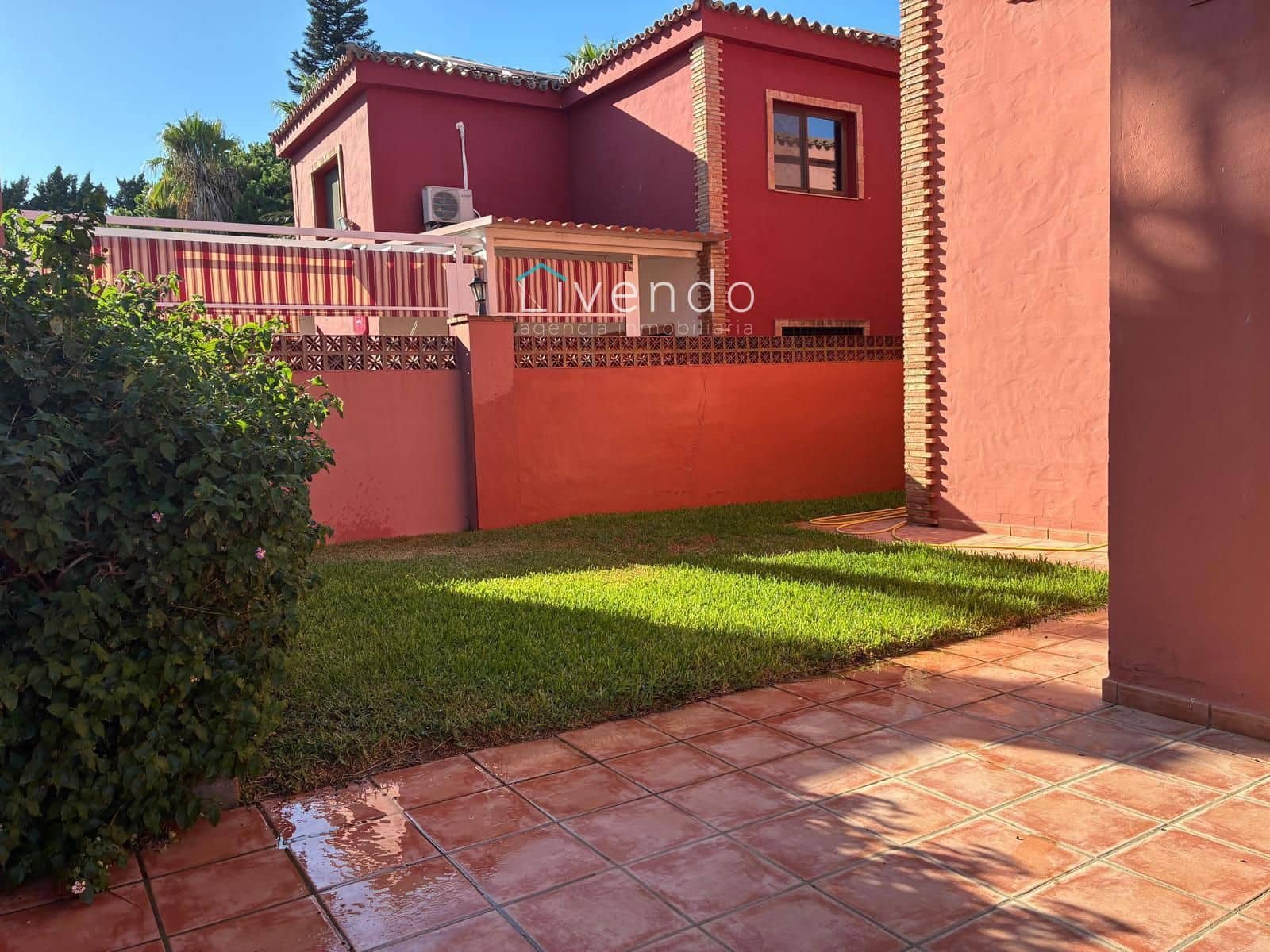 5 soveværelse Villa til salg i Conil de la Frontera - € 367.999 (Ref: 9537726)