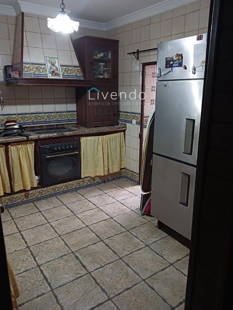 Chalet de 5 habitaciones en Barbate en venta con garaje - 509.900 € (Ref: 9537736)