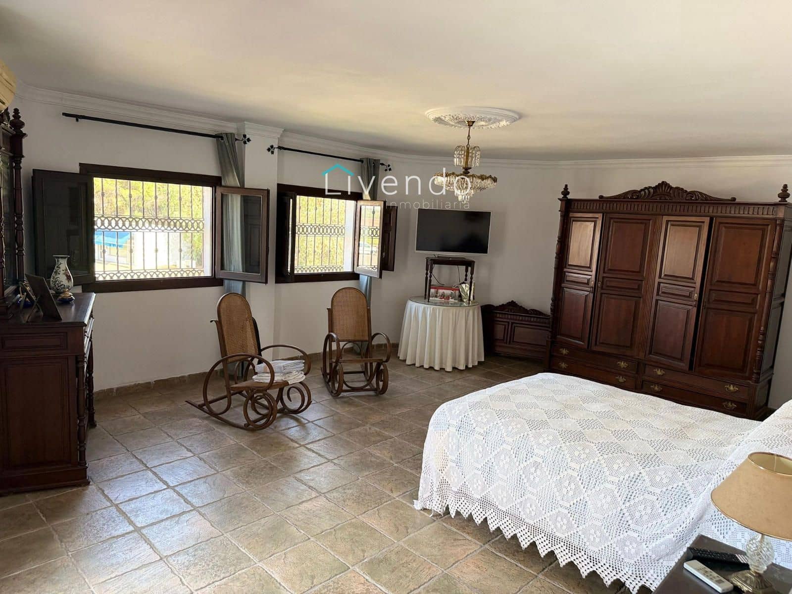 Chalet de 5 habitaciones en Barbate en venta con garaje - 509.900 € (Ref: 9537736)